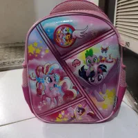 کیف کوله مدرسه