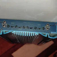یک جفت باند نو با یک دونه امپلی چهار خروجه