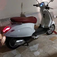 موتور سیکلت وسپا ایتالیا .سال ۱۴۹۴ مدل LX150