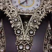 ساعت طرح برنز