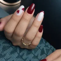 کاشت ناخن و آموزش تخصصی