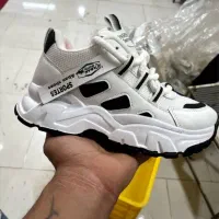 نیم بوت زنانه و.کتونی اسپرت|کیف، کفش، کمربند|خرمآباد, |دیوار