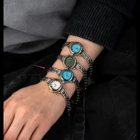 ساعت زنانه منحنی مینیمال با تخفیف ۵۰ درصدی