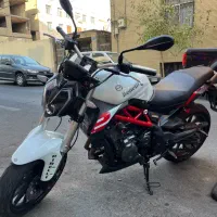 بنلی ۳۰۰مدل ۱۴۰۱ فوق العاده سالم/تک برگ سند