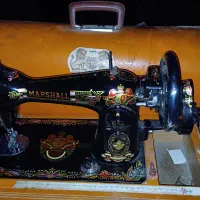 چرخ خیاطی مشکی