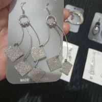 گوشواره های بدلی به صورت عمده یکجا به فروش می رسد|بدلیجات|تهران, فلاح|دیوار