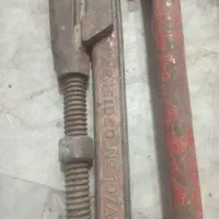 آچار زنجیری  و شلاق ۸