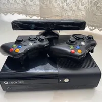 کنسول بازی xbox360همراه با ۲ دسته و کینکت
