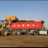 پخش کود حیوانی گاوی پوسیده به تعداد ۲۰۰۰ کامیون