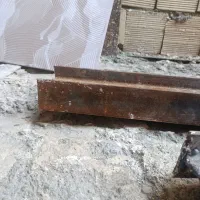 دو تیکه آهن