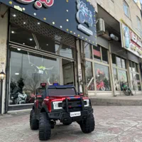 ماشین شارژی فورد پلیسی بازرگانی لبخند