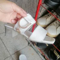 صندل، کفش مجلسی و کفش ورنی