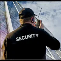 نگهبان مجتمع مسکونی