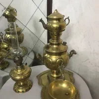 سماور ذغالی نو نو با میز و چراغ نفتی و قوری