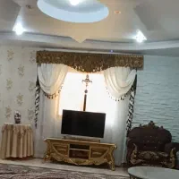 دو عددپرده  پنجره  با وسایل کتیبه