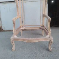 مبل کوئین و فرانسوی