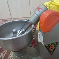 فروش ی دستگاه خمیر زن ۸ کیلویی در حد نو