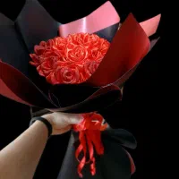 دسته گل رز روبانی