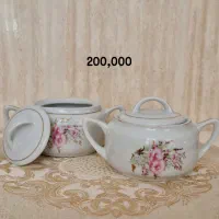 ظروف چینی گل قرمزی قدیمی