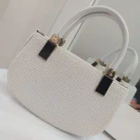 تعدادی محدود کیف