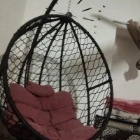 خونه کوچیکه جایی واسه این تاب