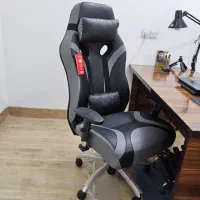 صندلی گیمینگ در حد نو