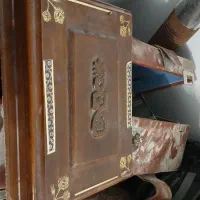 قاب چوبی تابلو دو در۸۰ و جا قرآنی چوبی و قرآن|تابلو، نقاشی، عکس|مشهد, امامیه (شهرک غرب)|دیوار