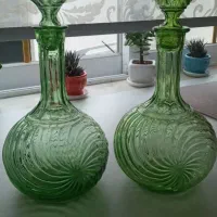 تنگ سبز قدیمی