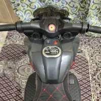 موتور شارژی قرمز|اسباب‌‌بازی|شیراز, باغ تخت|دیوار