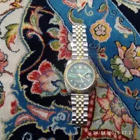 یک عدد ساعت کاملا سالم