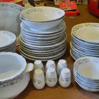 سرویس پذیرایی چینی و چایی خوری مرجان