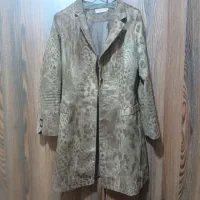 مانتو و شال در حد نو