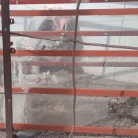 ویترین شیشه ای