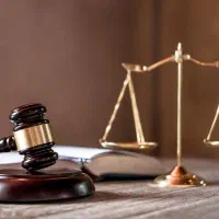 وکیل پایه یک دادگستری