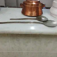 دیگچه مسی دست ساز زنجان و کفگیر مسی قدیمی
