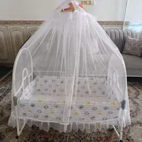 گهواره بچه سالم و نو|اسباب و اثاث بچه|پیشوا, |دیوار