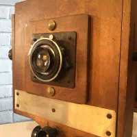 دوربین فانوسی قدیمی آتلیه ای