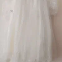 پیراهن عروس دخترانه در حد نو با قیمت ۷۵۰۰۰۰ تومان