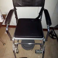 صندلی چرخدار حمام