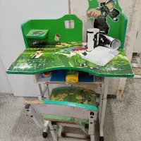 میز تحریر بچگانه با صندلی