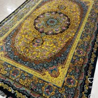 فرش در نماشگاه معتبر سفید حاشیه زردکد ۳۴۵