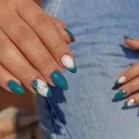 کاشت ناخن لیف ابرو خالبرداری پاکسازی مختص خانم ها