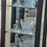 ویترین چوب گردو