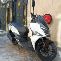 sym j200