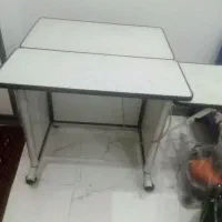 میز کامپیوتر با تحریر