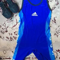 دوبنده کشتی و کفش کشتی