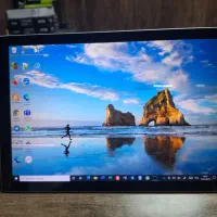 surface|رایانه همراه|تهران, فلسطین (میدان انقلاب)|دیوار