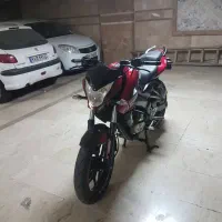 باجاج ان اس ۲۰۰