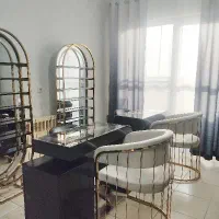 اجاره ی میز ناخن