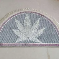 پادری نیم دایره
